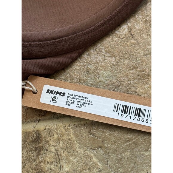 Skims Fits Everybody Scoop Plunge Bra Jasper 40DD - Picture 11 of 11